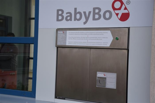 V jihlavské nemocnici se slavnostně otevřel babybox nové generace