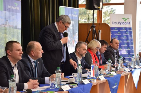 Krajská rada diskutovala v Třešti se starostkami a starosty obcí Kraje Vysočina