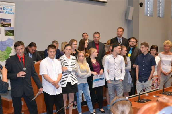 Jeden den nestačí od jihlavských studentů vyhrál soutěž Evropského regionu Dunaj - Vltava