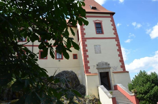 Historický Velorex nově v expozicích hradu Kámen