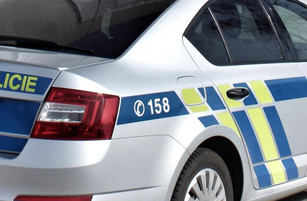 Střet dvou osobních vozidel v Bystřici nad Pernštejnem si vyžádal jedno zranění